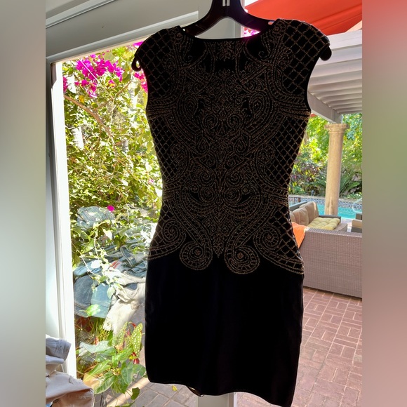 RVN Abstract Jacquard Mini Dress - Picture 5 of 9